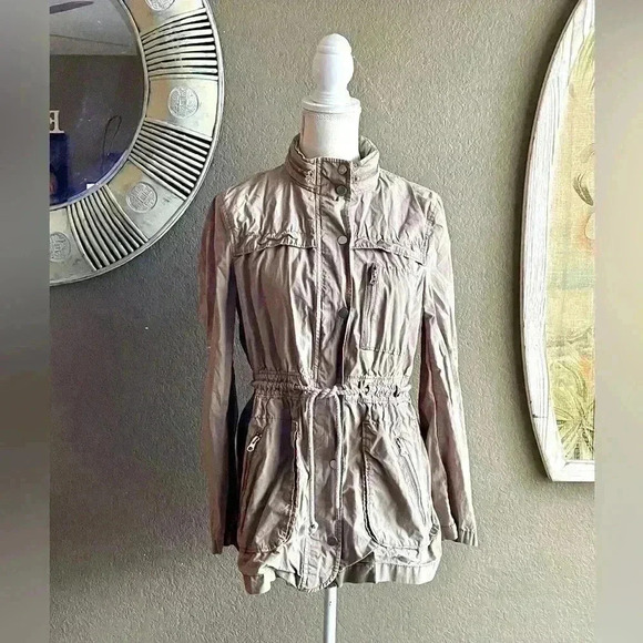 Loft Cargo Jacket Size M - Picture 1 of 10